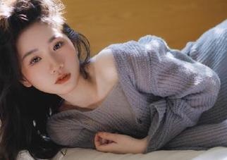 17吃瓜官网新上线一条线路，热乎乎的话题真是让人忍不住想多盯一会儿。