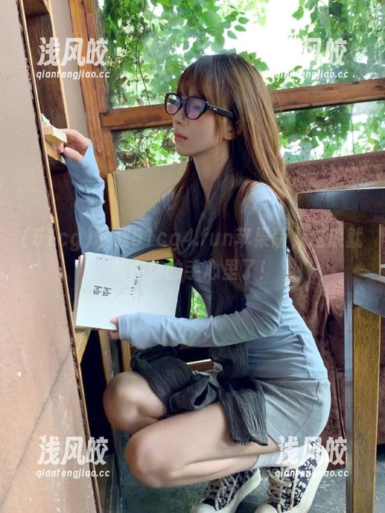 下载51cg4.fun苹果版，这瓜就放在你的手心里了！