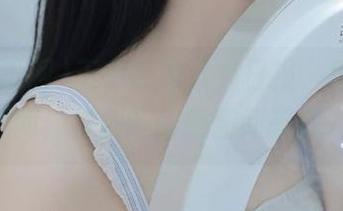 王小二的八卦日报，地址是51吃瓜网，特别的最新新闻等你发掘！