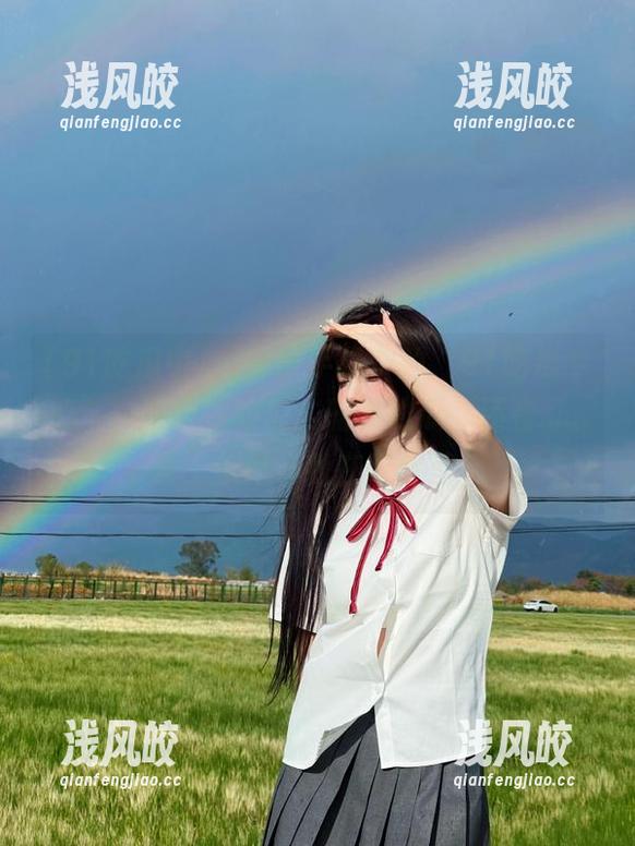 91吃瓜中心 安卓手机中的“91吃瓜中心”,有橙色的瓜、蓝色的瓜,还有......呃,别问,我在吃时差。