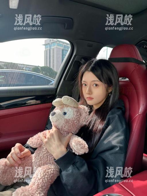 cg51 看“cg51”的网址就像在打开一个不可预测的潘多拉盒子!