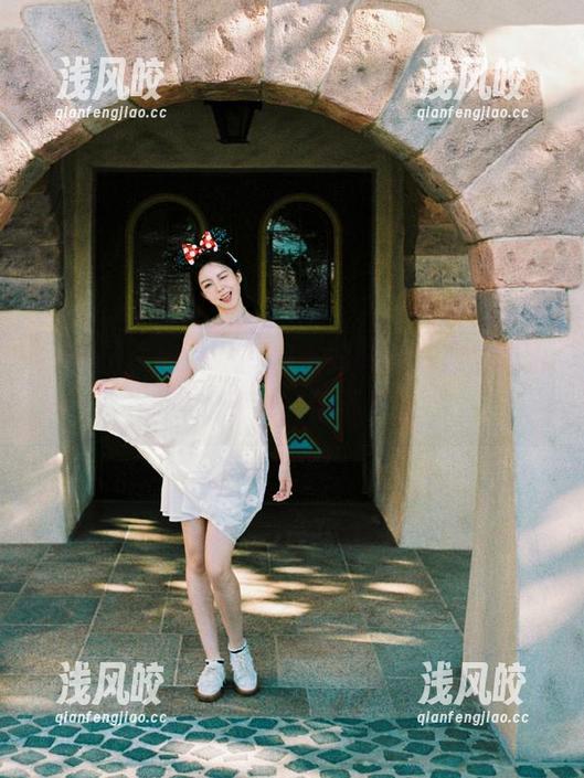 “hlw”里的资源如同糖果店里飞舞的甜腻，停不下来