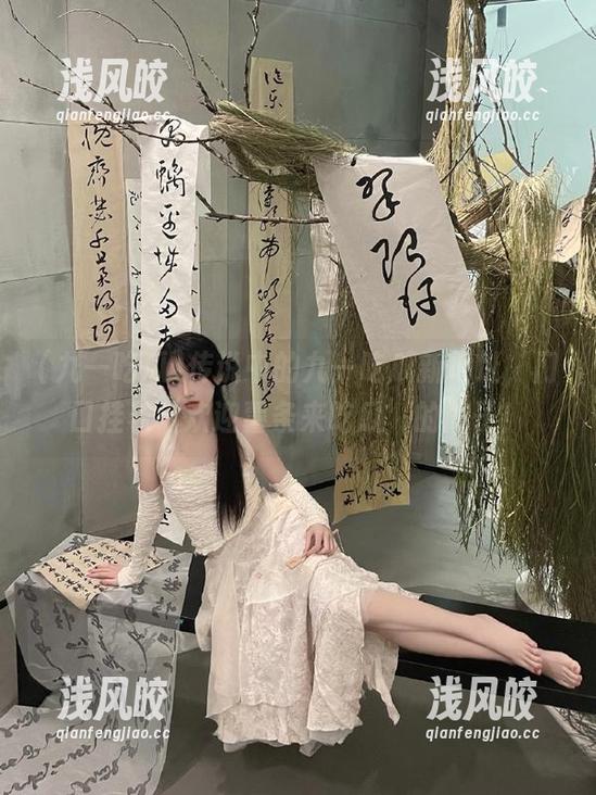 传说中的九一吃瓜新地址，门口挂着‘欢迎薯条来吃瓜’的牌子！