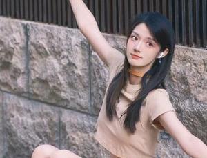 看完五一吃瓜视频的免费版，我决定交个朋友了！
