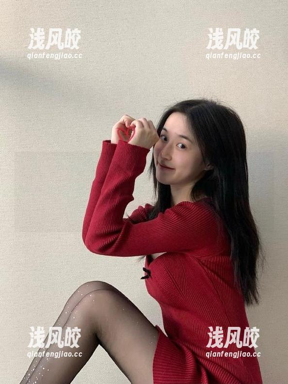 轻松一键，五一吃瓜网官网入口争霸赛，“线路”引导你探索隐藏的八卦界！