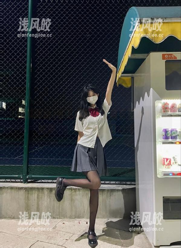 在吃瓜网站上观看亚洲各种“尬事”，悄悄为他们心疼…