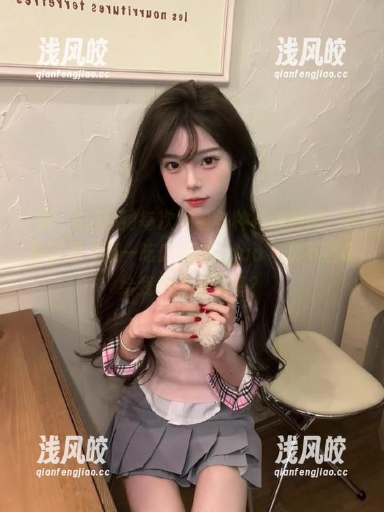 每次观看各种花边新闻，我都在想“第一吃瓜网chigua”是不是在给我种草收视率？