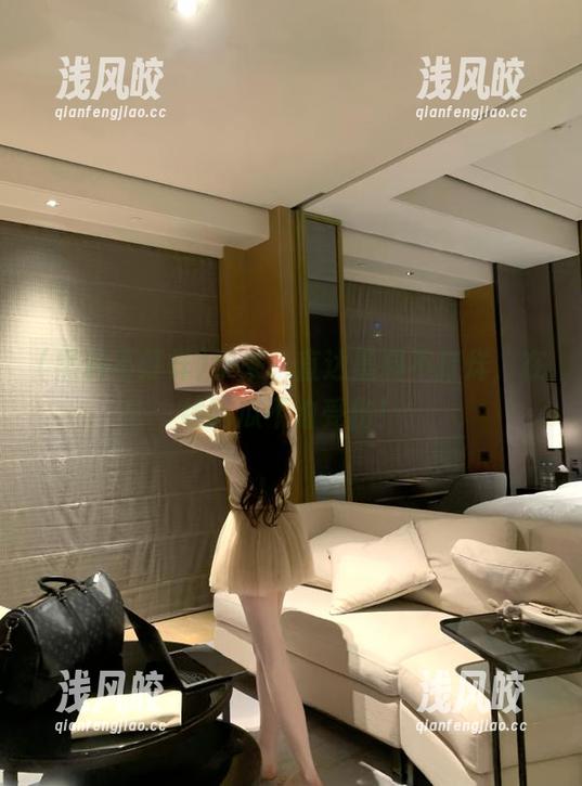 快来，直达黑料不打烊，在线吃瓜不怕受伤！