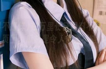 在万里长征黑料不打烊的网页上，瓜总是令人欲罢不能。