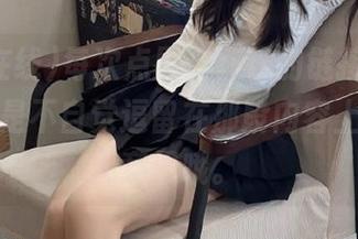 每次点黑料在线的链接，我的目光总是不自觉逗留在那段内容上，有点意思哦。