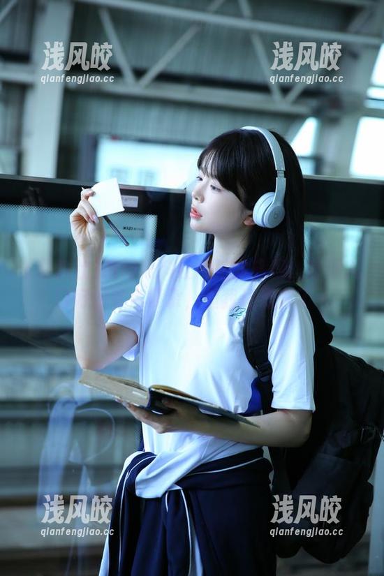 访问黑料社网站的旅程：官网入口好像有点复杂，但我还是去了～