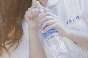 “黑料社”APP，收藏为王，保证你每天都有事可聊！